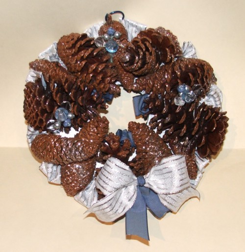 Pine Artz Silver wreath for christmas